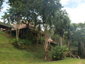 Blick auf das Haupthaus der Eco Lodge Reserva Natural Palmari