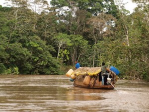 Begegnung mit Einheimischen im Regenwald von Brasilien